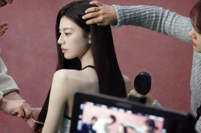 maakorea__2024-03-10T100238.000Z_2.jpg 고윤정 인스타 업데이트
