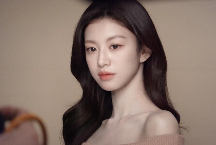 maakorea__2024-03-10T100238.000Z_4.jpg 고윤정 인스타 업데이트