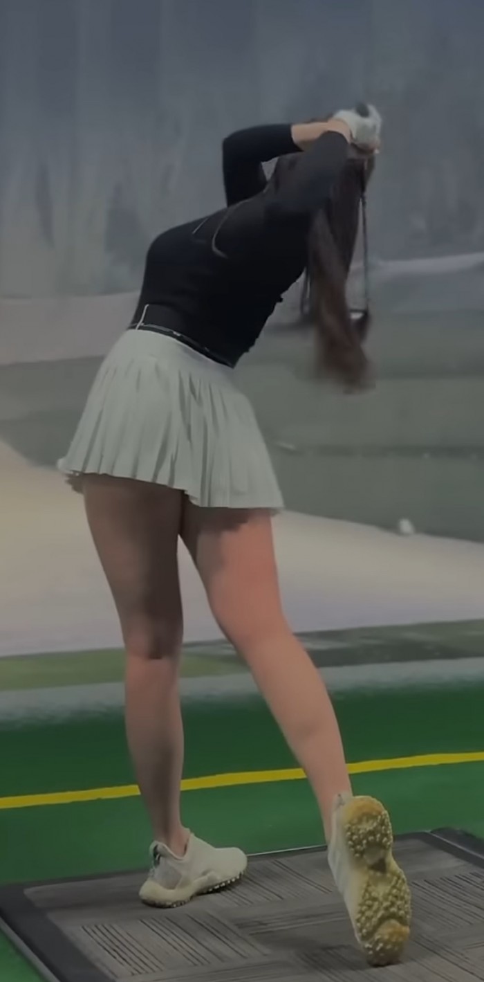 6a1a1d1066eb00d3f8ec7e2169ad6946_1743299961_2365.jpeg